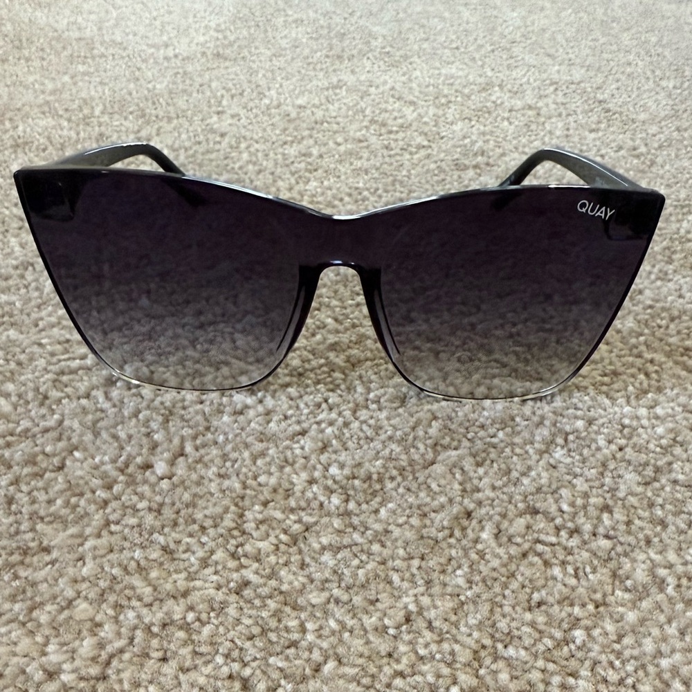Quay Australia sunglassess style Come Thru